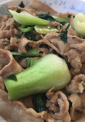 青梗菜と豚肉のにんにく炒め。後は醤油だけ-レシピのメイン写真