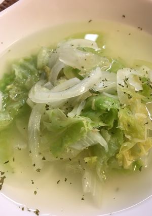 簡単！美味しい彩りきれいなレタススープ-レシピのメイン写真