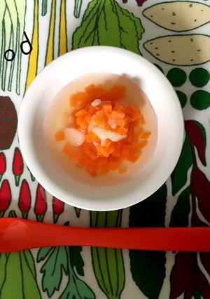 離乳食 中期～にんじんとジャガイモ煮～-レシピのメイン写真