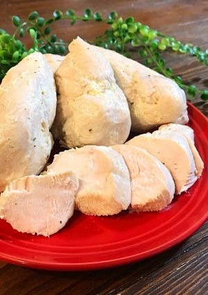 しっとりやわらか♡鶏胸肉のサラダチキン-レシピのメイン写真