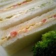 バジル香るブロッコリーと卵のサンドイッチ
