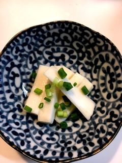 切って和えるだけ!長イモ浅漬けわさび風味-レシピのメイン写真