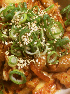 超楽々 居酒屋 鶏皮キムチ 作ります-レシピのメイン写真