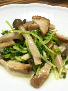 旨うま〜豆苗と焼豚の塩ダレ炒め-レシピのメイン写真