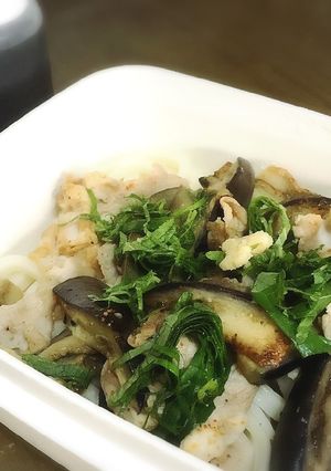 豚バラなす炒めのせ★冷やしうどん弁当-レシピのメイン写真