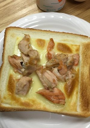 シャケフレークのチーズトースト-レシピのメイン写真