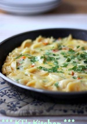 残ったパスタで♪チーズフリタータ-レシピのメイン写真