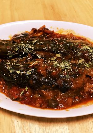 丸ごと長ナスのトマト&ミート煮込み-レシピのメイン写真