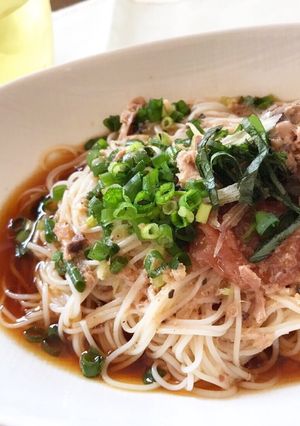 休日の昼食に。サバ缶そうめん-レシピのメイン写真