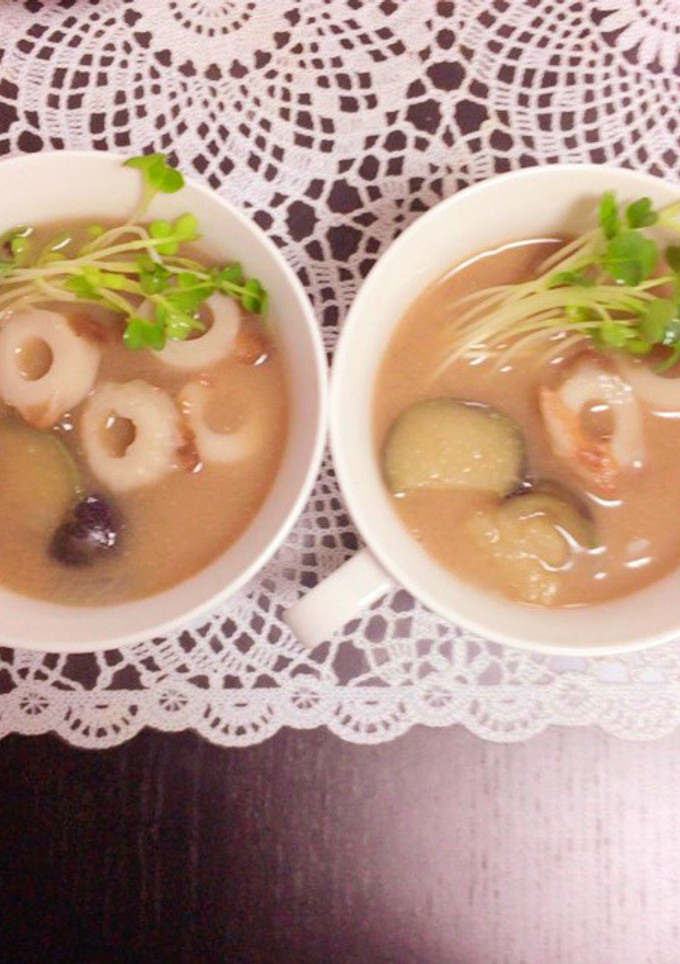 玉葱と茄子とちくわのお味噌汁♡-レシピのメイン写真