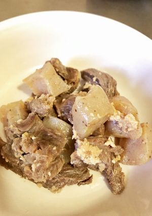すじ肉とコンニャクのミルク煮-レシピのメイン写真