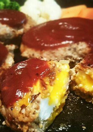 半熟たまごinハンバーグ-レシピのメイン写真
