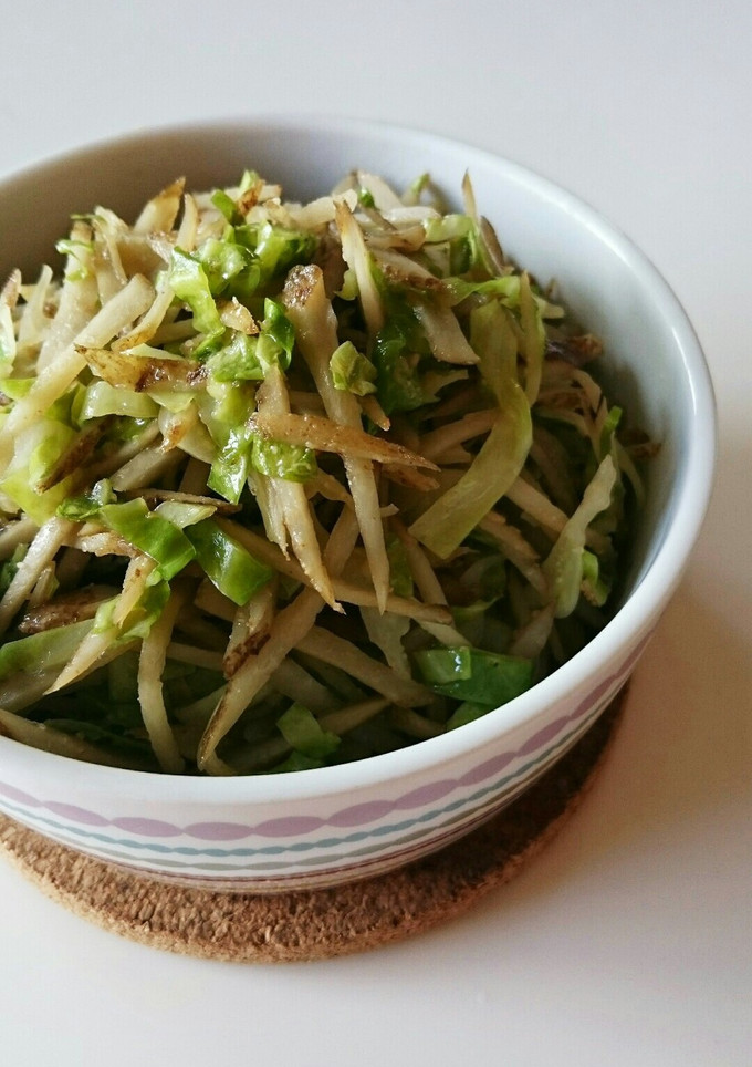 ごぼうとキャベツの外葉炒め…味付簡単…-レシピのメイン写真