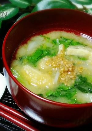 ほんのりごま油♪簡単！大根葉の味噌汁-レシピのメイン写真