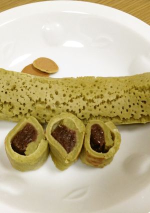 和風のケーキ♪抹茶生地のたっぷりあん巻き-レシピのメイン写真