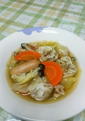 冷凍しゅうまいで！野菜たっぷりスープ☆-レシピのメイン写真