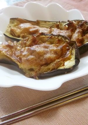 ナスとカニカマで　味噌味茄子ボート-レシピのメイン写真