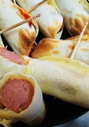 ☆餃子の皮でチーズウインナー巻き☆-レシピのメイン写真