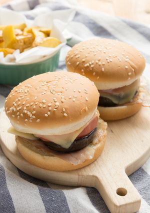 ベーコン米ナストマトチーズバーガー!-レシピのメイン写真