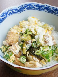 小松菜と絹厚揚げの煮物、リメイク丼-レシピのメイン写真