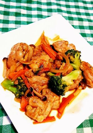 鶏肉と野菜のガリバタ醤油炒め-レシピのメイン写真