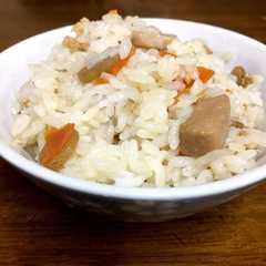 A picture of 簡単！美味しい♡鶏ごぼうの混ぜごはん。.
