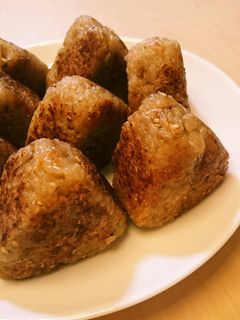 炊き込みご飯 リメイク 焼おにぎり★-レシピのメイン写真