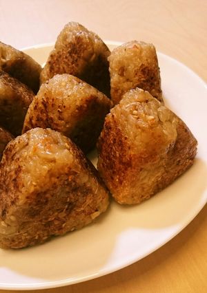 炊き込みご飯 リメイク 焼おにぎり★-レシピのメイン写真