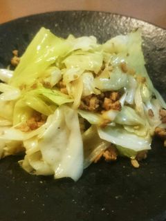 キャベツとひき肉のオイスターソース炒め-レシピのメイン写真