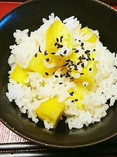 メープルシロップで♪秋サツマイモご飯-レシピのメイン写真