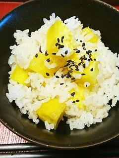 メープルシロップで♪秋サツマイモご飯-レシピのメイン写真
