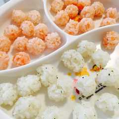 รูปของ 離乳食手掴みご飯 簡単一口おにぎり♡
