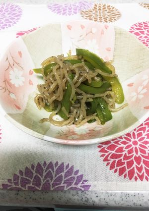 ピーマンと糸こんにゃくの醤油糀炒め-レシピのメイン写真