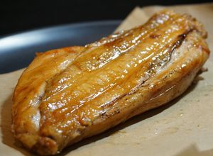 鉄鍋で作る俺のスモークチキン(鶏モモ)-レシピのメイン写真