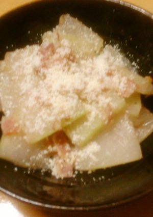 冬瓜とベーコンのにんにく炒め-レシピのメイン写真