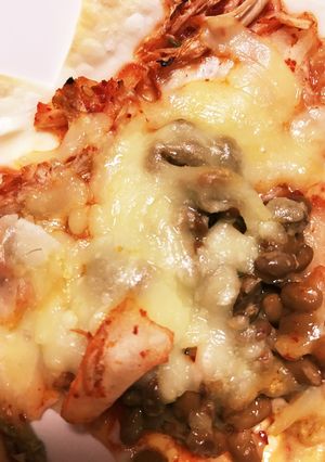 焼売の皮を使ってキムチ納豆ピザ-レシピのメイン写真