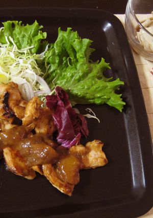 甘柿バルサミコソースのチキンソテー-レシピのメイン写真