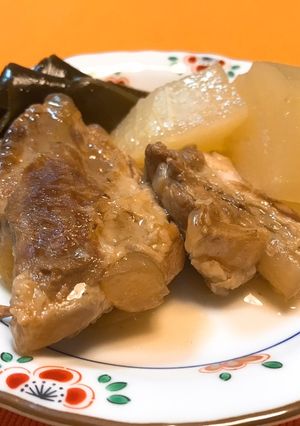 ベシブロススープで軟骨ソーキ煮付け-レシピのメイン写真