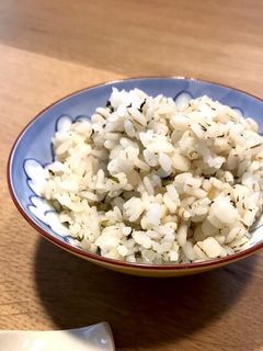 押し麦たっぷり ワカメご飯-レシピのメイン写真
