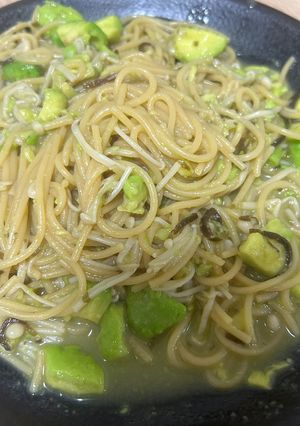ZEMBヌードルアボカド塩昆布パスタ＊-レシピのメイン写真