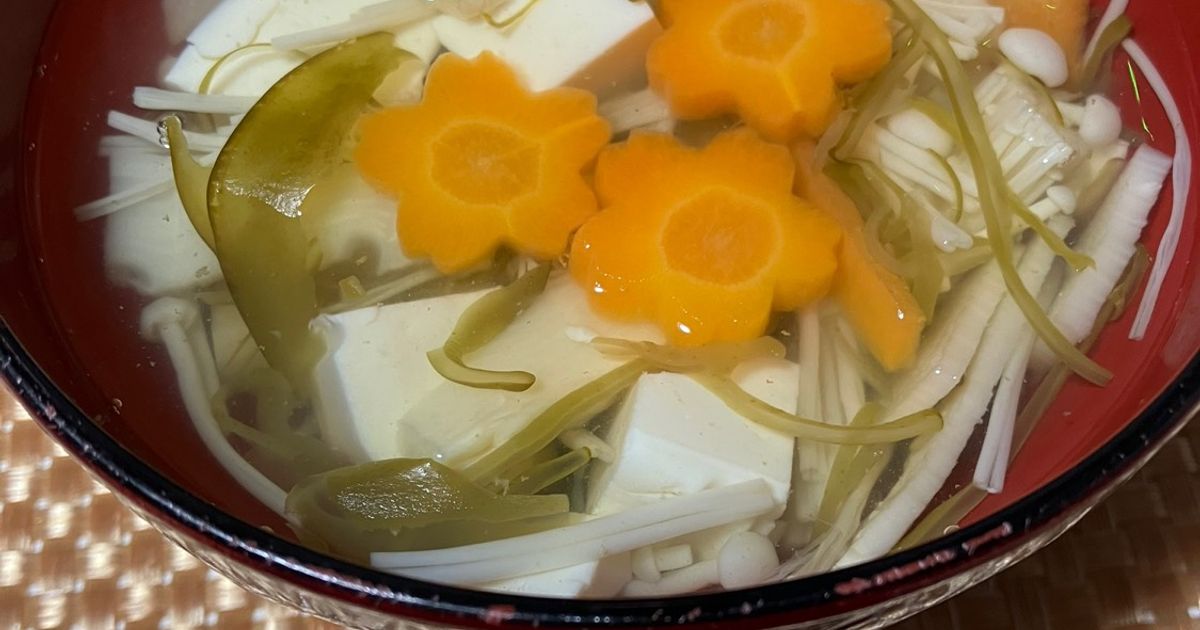 基本からアレンジまで！思わずつくりたくなる「めかぶ汁」のレシピ集