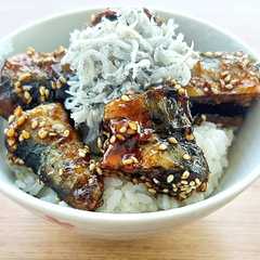 รูปของ イワシとしらすの親子丼