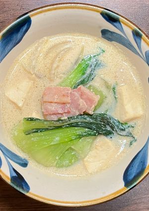 ベーコンと木綿豆腐とチンゲン菜の豆乳煮-レシピのメイン写真