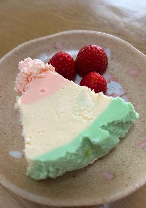 ひな祭りに3色チーズケーキ✿·͜·ᰔ-レシピのメイン写真