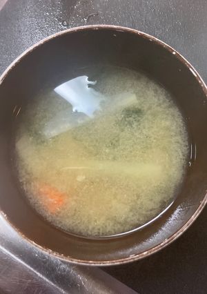 ごぼう大根人参の味噌汁-レシピのメイン写真