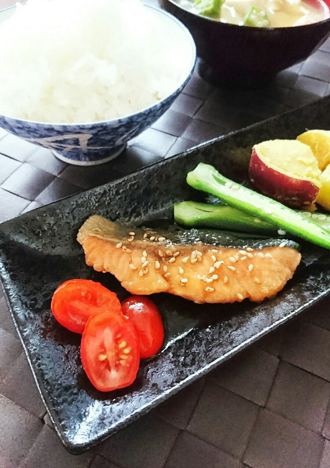 簡単コク旨☆鮭のメープル生姜焼き。-レシピのメイン写真
