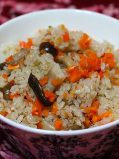きのこと人参の炊き込みご飯-レシピのメイン写真