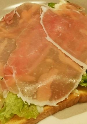 生ハムトースト。いっぱい生ハム食べよ！-レシピのメイン写真