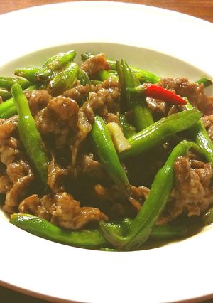牛肉と金針菜のオイスターソース炒め-レシピのメイン写真
