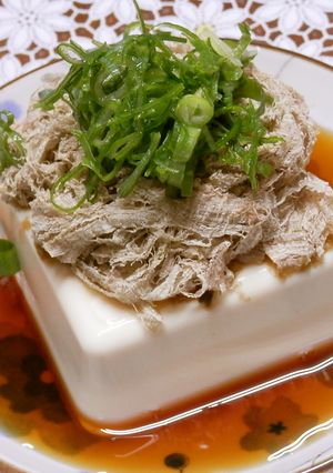 とろろ昆布の冷奴-レシピのメイン写真